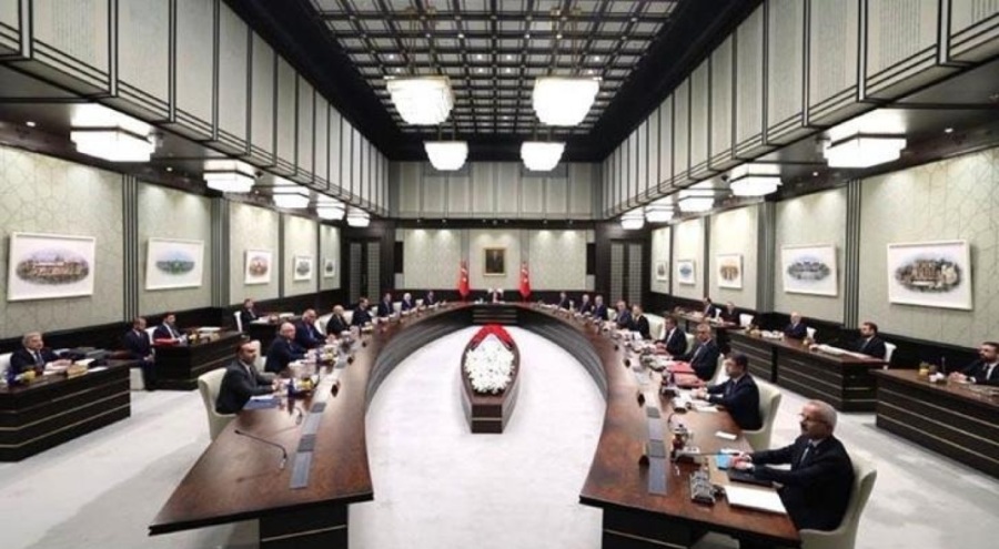 Kabine'de revizyon iddiası: "6 ila 8 bakan değişecek"