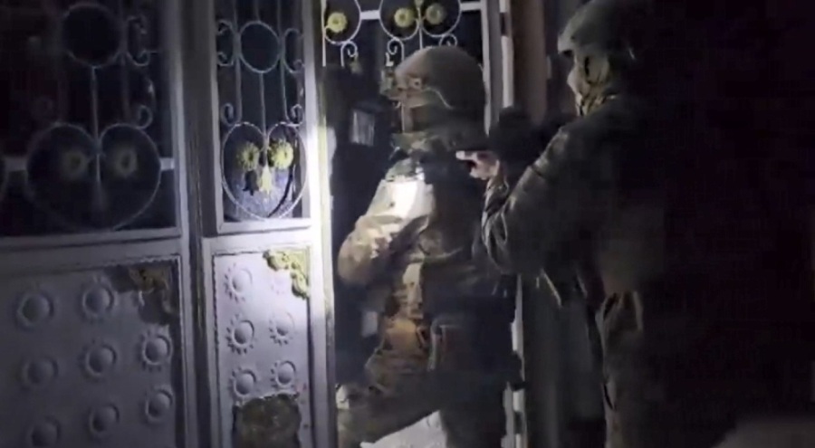 'Panelcilere' operasyon: 35'i çocuk 68 kişi gözaltına alındı