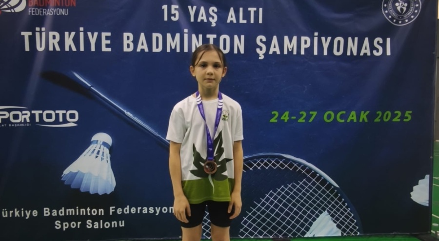 Osmangazili genç badmintoncu Türkiye 3'üncüsü oldu