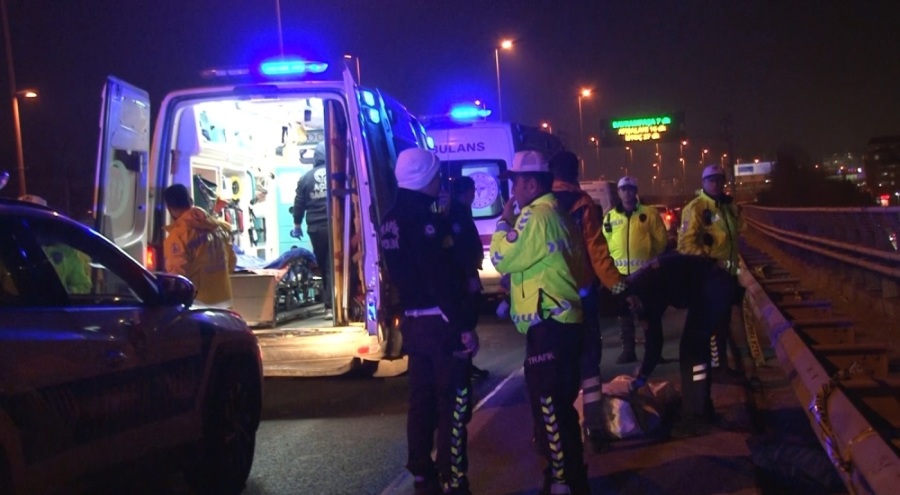 Üç motosikletin karıştığı kazada 1 kişi hayatını kaybetti