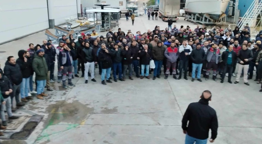 Bursa'da faaliyet gösteren Sirena Marine fabrikasında işçiler greve gidiyor!