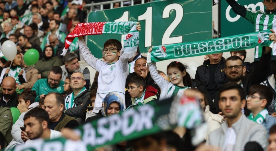 Çocuklara Bursaspor coşkusunu Büyükşehir Belediyesi yaşattı!