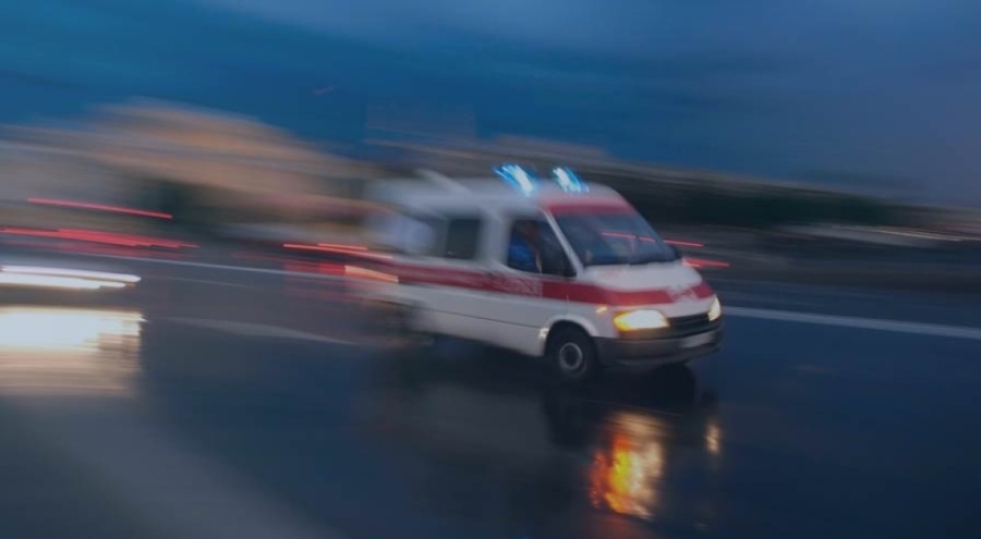 Bursa'da işçi kepçe ile kamyon arasında sıkıştı!