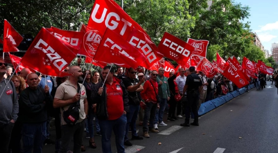 İspanya'da işçi sendikaları 46 kentte gösteri düzenledi