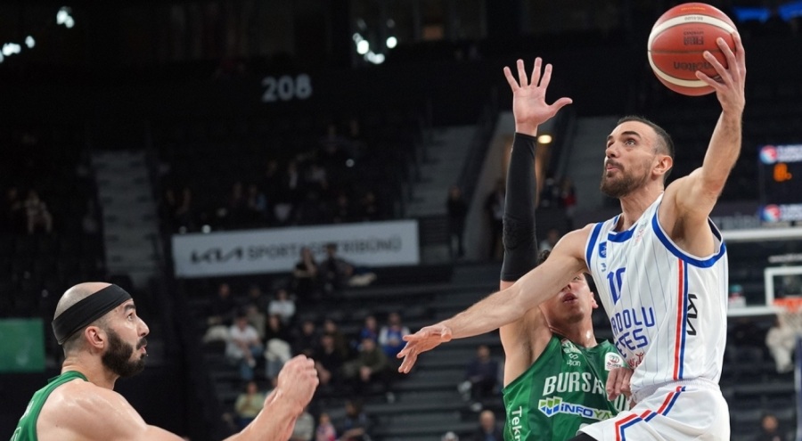 Anadolu Efes: 83 - Bursaspor Yörsan: 68