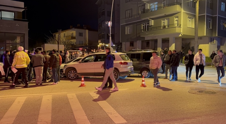Bursa'da ehliyetsiz iki sürücünün karıştığı kazada çok sayıda yaralı var!