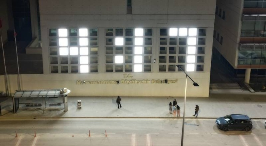 '04.17' panosunda, 6 Şubat'ta hayatını kaybeden binlerce vatandaşın ismi var