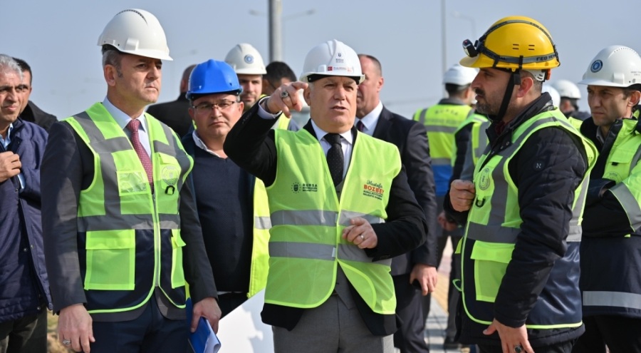 Başkan Bozbey Acemler'de: Etkili bir sistemle hizmetlerimizi hayata geçiriyoruz