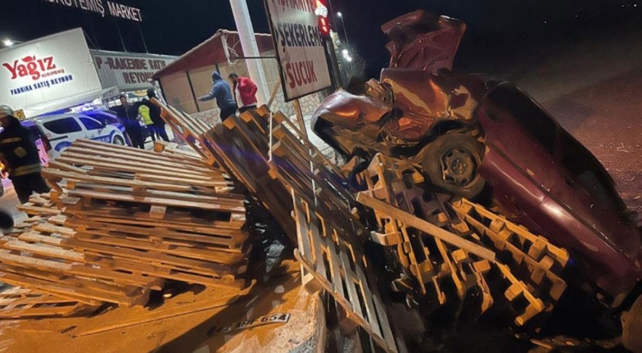 Konya'da feci kaza: Kontrolden çıkan otomobilin sürücüsü yaralandı