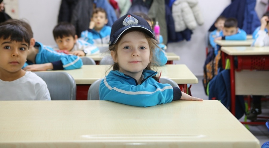 Bursa'da öğrenciler zabıtaları yakından tanıyor