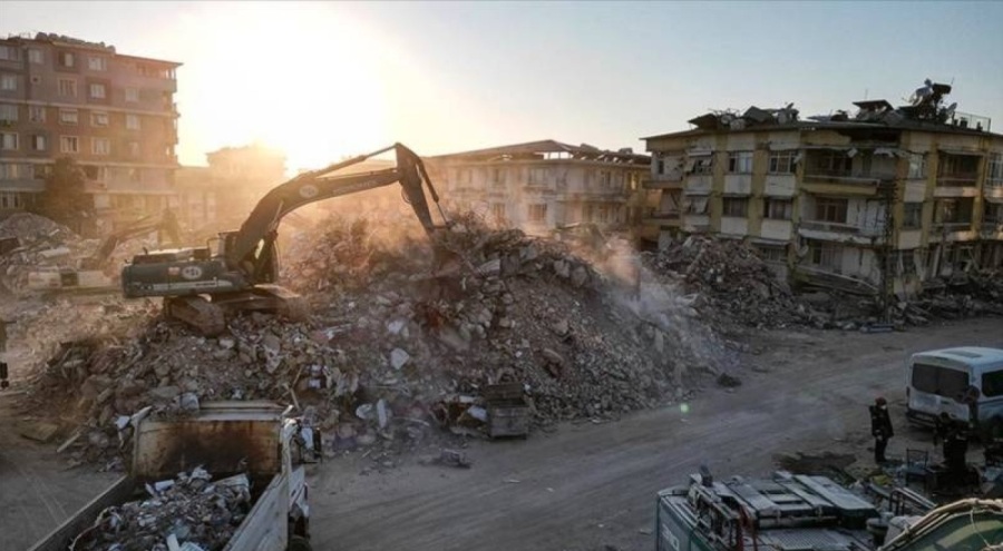 Depremde 37 kişiye mezar olan Zümrüt Apartmanı davasında karar