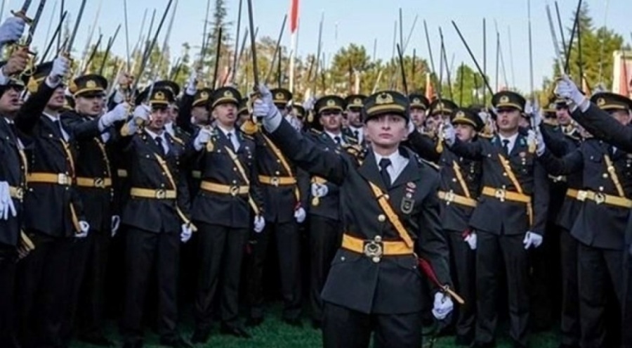 MSB kaynakları: TSK'nın itibarını zedeledikleri için ceza aldılar