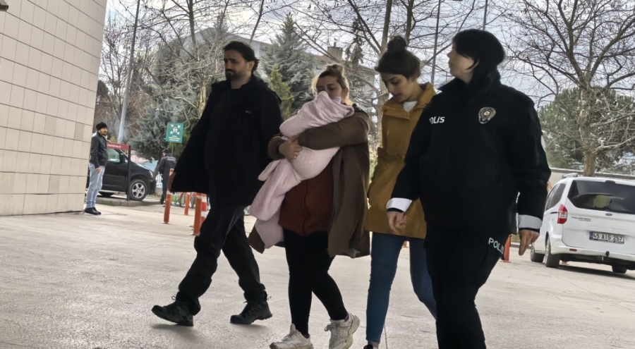 Bursa'da biri bebekli 2 kadın hırsız tutuklandı!