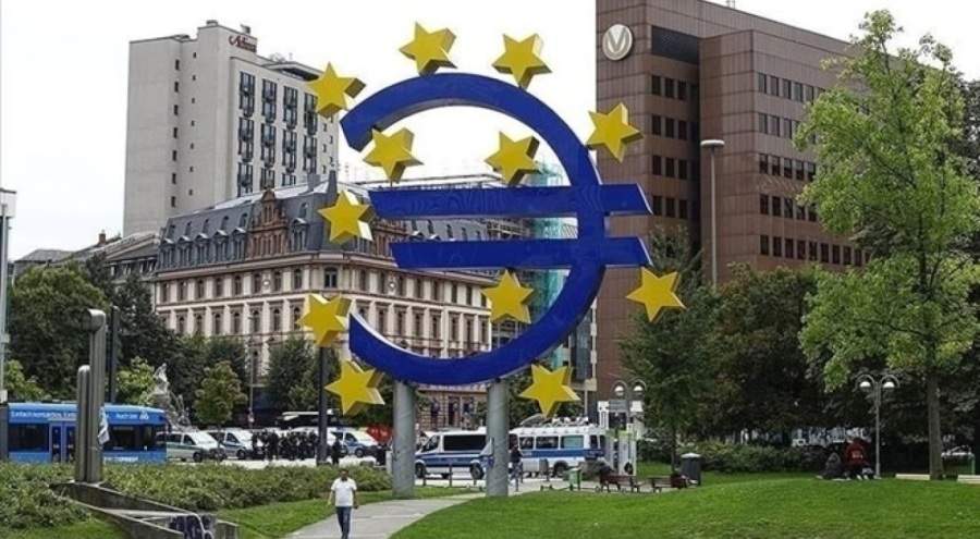 Euro Bölgesi'nde perakende satışlar geriledi