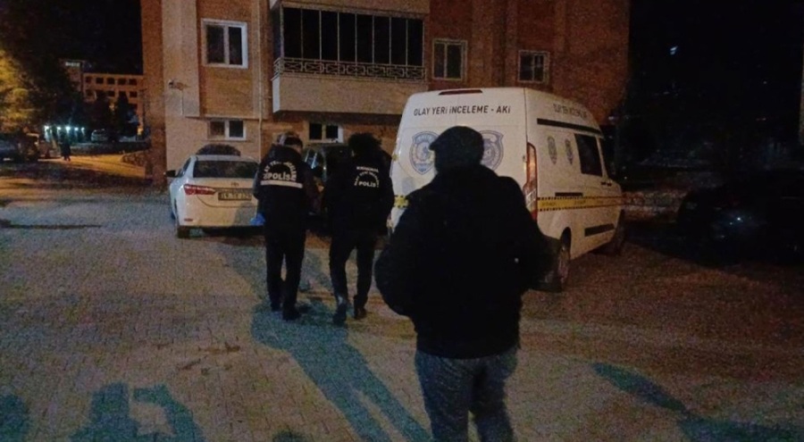 62 yaşındaki bir kişi evinde ölü bulundu