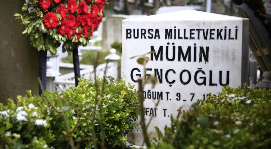 Mümin Gençoğlu Bursa'da kabri başında anıldı