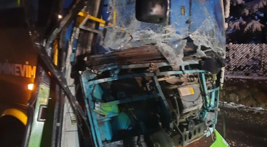 Kocaeli'de feci kaza! Çok sayıda yaralı var