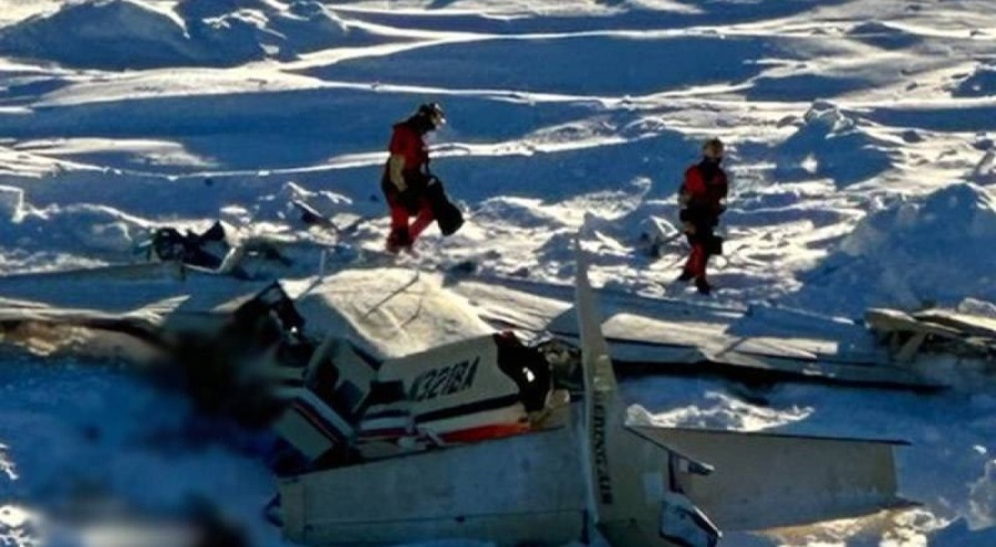Kayıp uçağın enkazına ulaşıldı; 10 kişi can verdi