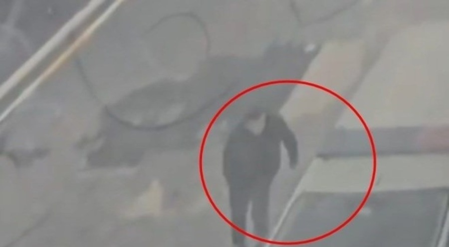 Polislere bıçaklı saldırı