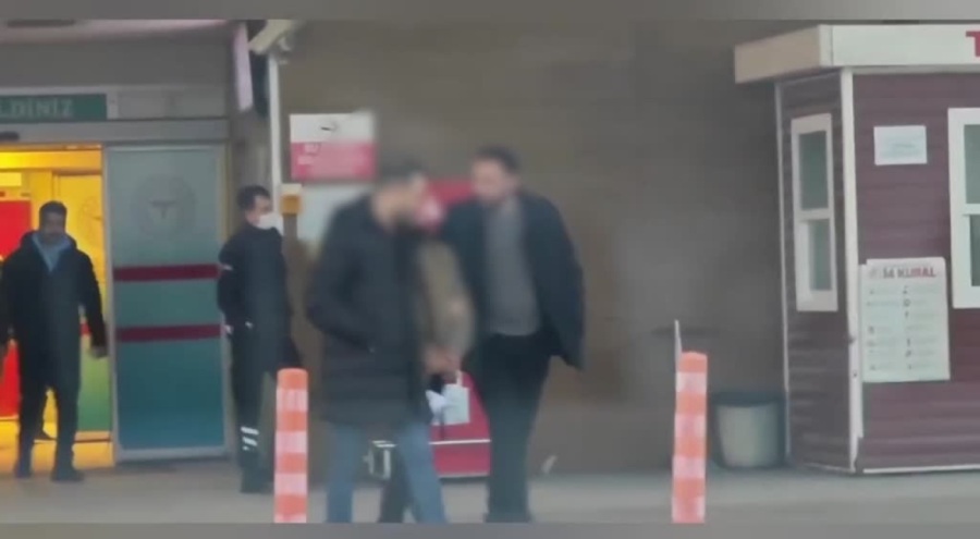 Bursa'da silahlı kavganın şüphelisi kahvaltı yaparken ekiplerce yakalandı
