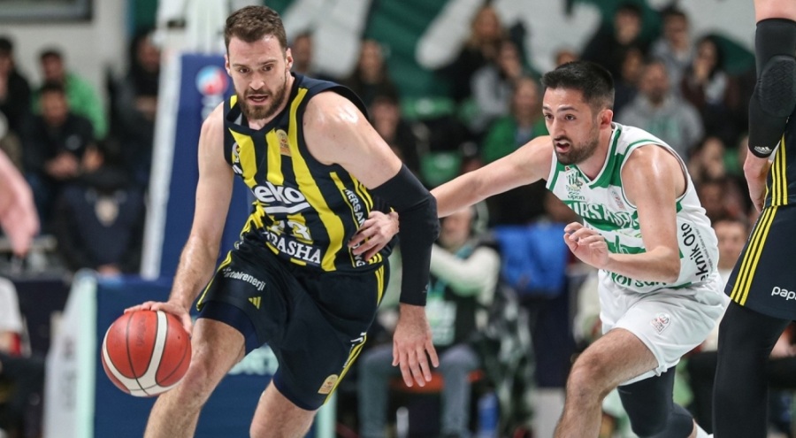 Fenerbahçe Beko, Bursaspor Yörsan'ı mağlup etti
