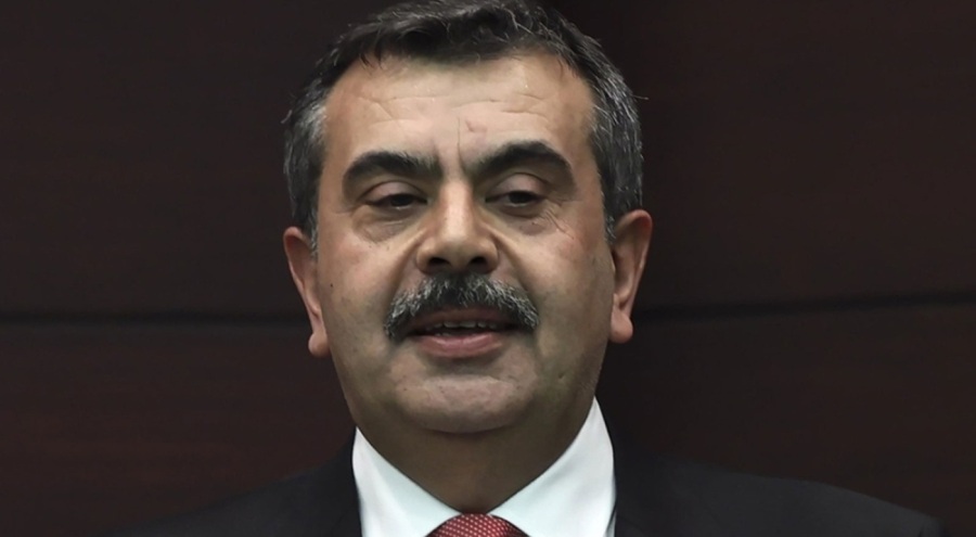 Bakan Tekin: Ben dahil hiçbir kişi mülakatlara müdahale edemez
