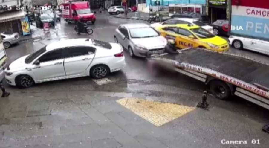 Aynasını kıran motokuryeyi ezip, belini kırmıştı: Otomobil sürücüsü adliyeye sevk edildi