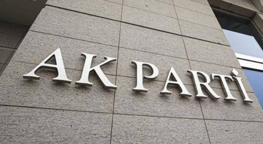 AK Parti'de istifa!