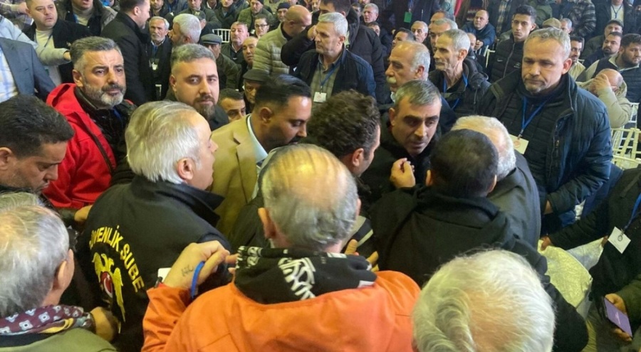 Genel kurulda gerginlik: 120 bin TL olan başkan maaşı 60 bine düşürüldü