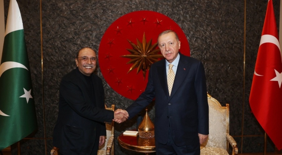 Cumhurbaşkanı Erdoğan, Pakistan Cumhurbaşkanı Zerdari ile bir araya geldi