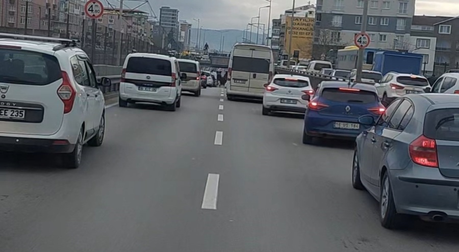 Bursa'da ambulansa fermuar sistemi ile yol açtılar!