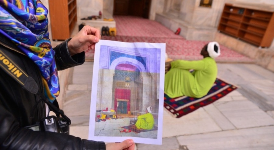 Bursa'da ünlü ressamlarının tablolarını, 150 yıl sonra fotoğrafla canlandırıyor