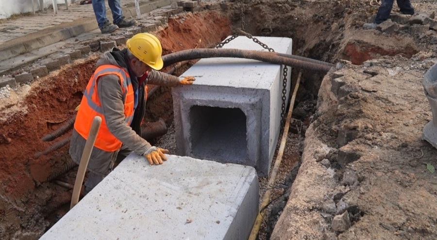Bursa Büyükşehir Belediyesi, sağlıklı altyapı için yoğun mesai harcıyor