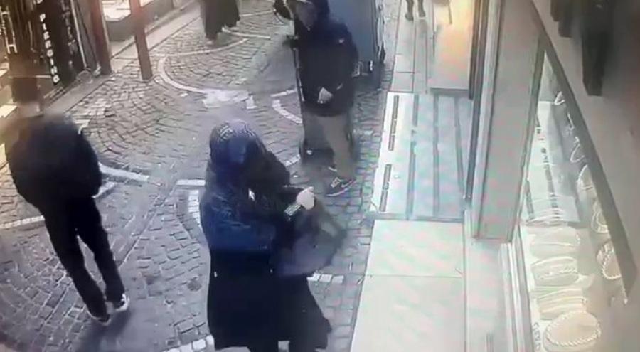 Kadın kılığına girerek hırsızlık yapan suç makinesi Bursa'da yakalandı
