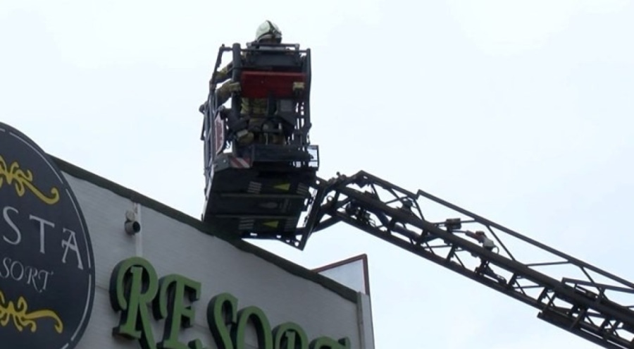 Otelde yangın paniği