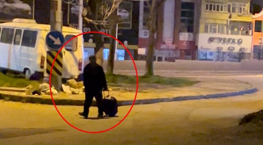 Bursa'da alkolmetreyi üflemeyi reddetti, otomobili bırakıp gitti