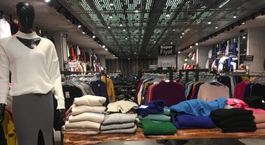 Bursa'nın ünlü giyim mağazasında iade krizi!