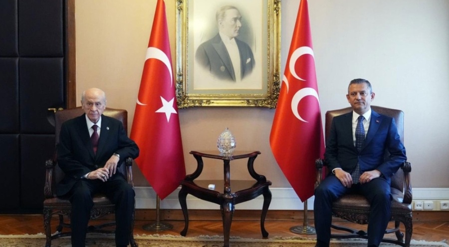 Bahçeli'den Özel'e teşekkür telefonu