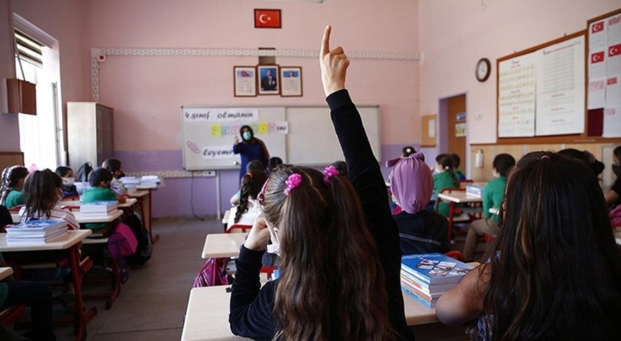 İstanbul'da yarın okullar tatil edildi