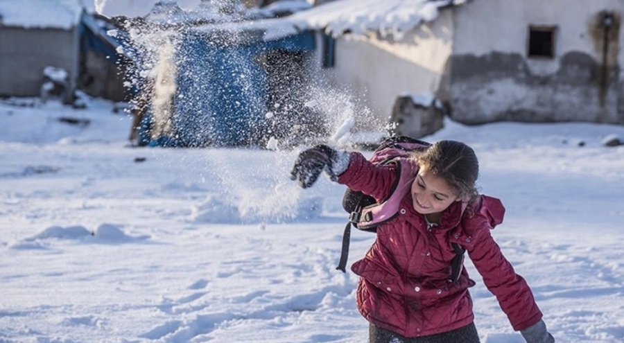 Tekirdağ'da kar yağışı nedeniyle 3 ilçede eğitime ara verildi