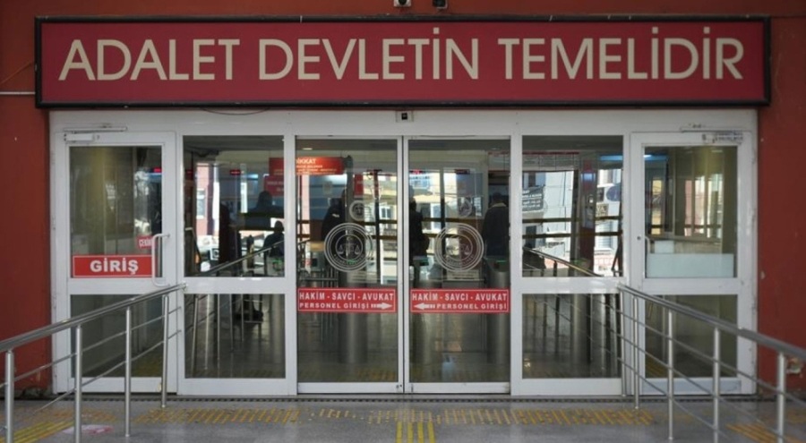 16 yaşındaki kızı otobüste istismar ettiği iddia edilen şoföre beraat