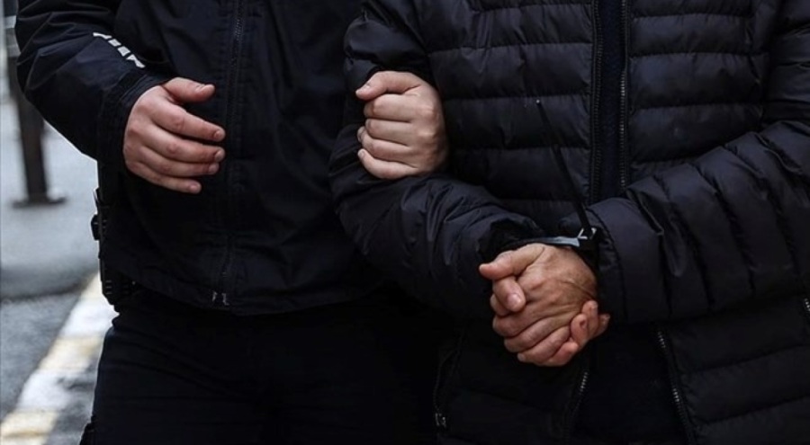 Eve uyuşturucu baskını!