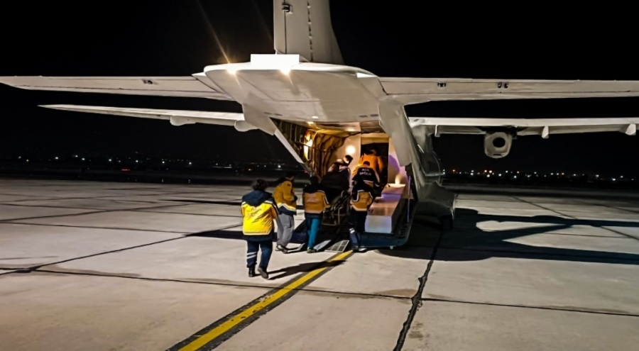 MSB: Kalp rahatsızlığı bulunan vatandaş, ambulans uçakla Ankara'ya ulaştırıldı