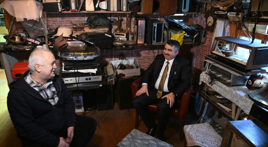 Yıldırım Belediye Başkanı Yılmaz'dan 'Nostalji Doktoru'na ziyaret