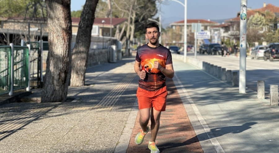 Bursa'da fiziksel engelini koşarak aştı, 13 yılda 21 birincilik kazandı