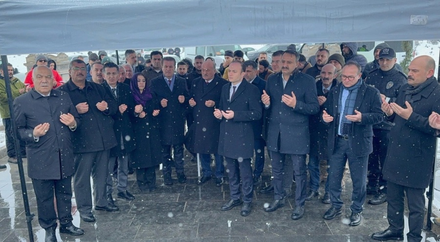 İliç'te hayatını kaybeden 9 maden işçisi anıldı