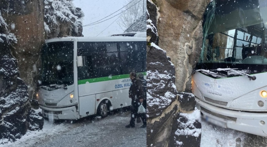 Kontrolden çıkan halk otobüsü tarihi kalenin duvarına çarptı