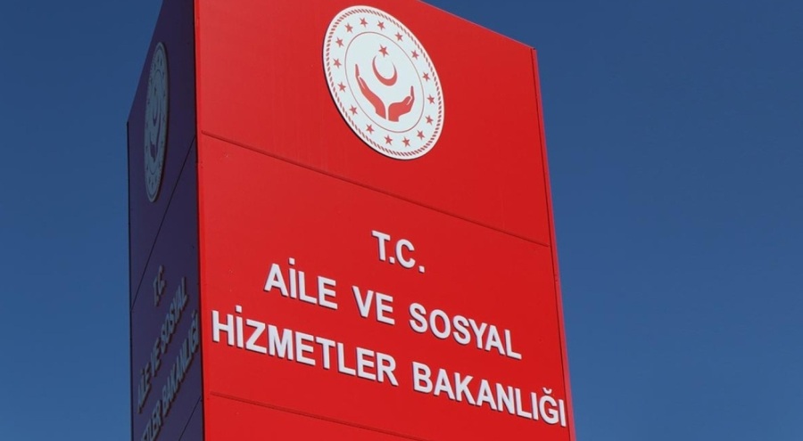 Bakanlıktan 14 Şubat paylaşımı: Seviyorsan git evlen bence