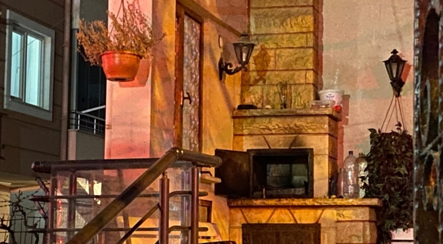 Balkonda mangal keyfi yangınla sonlandı