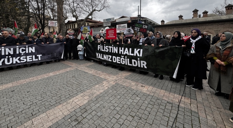 Bursa'da vatandaşlar Trump'ın Gazze planını protesto etti